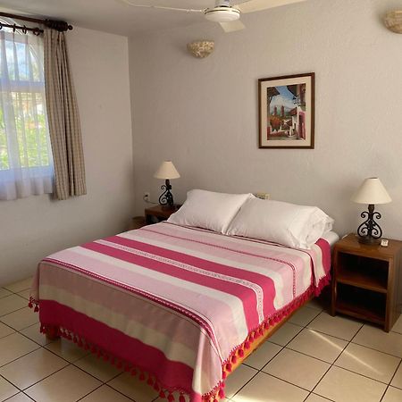 Zandoyo Bed & Breakfast Пуерто-Ескондідо Екстер'єр фото