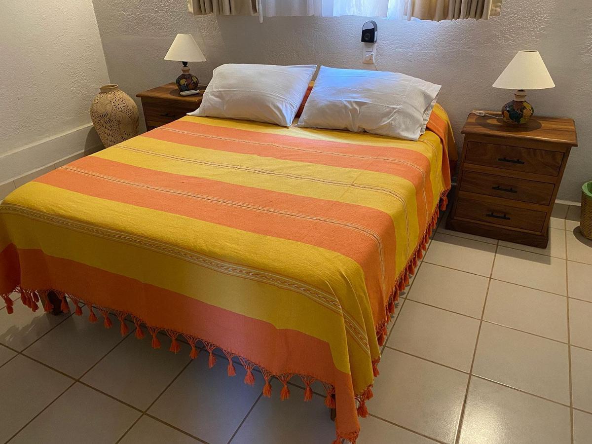 Zandoyo Bed & Breakfast Пуерто-Ескондідо Екстер'єр фото